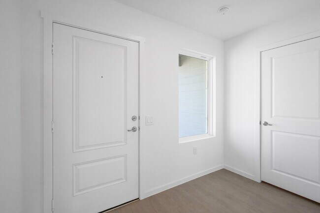 Foto del edificio - 1442 Mira Mill