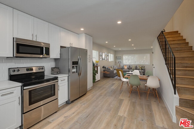 Foto del edificio - 4320 Finley Ave