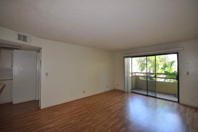 Foto del edificio - 11760 Hamlin St