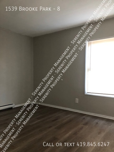 Building Photo - 1539 Brooke Park Dr