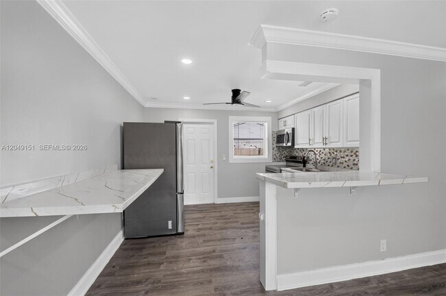 Building Photo - 824 Bayberry Dr