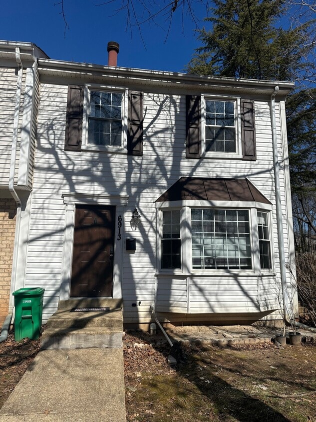 Photo - 6913 Woodstream Ln (Lanham, MD)