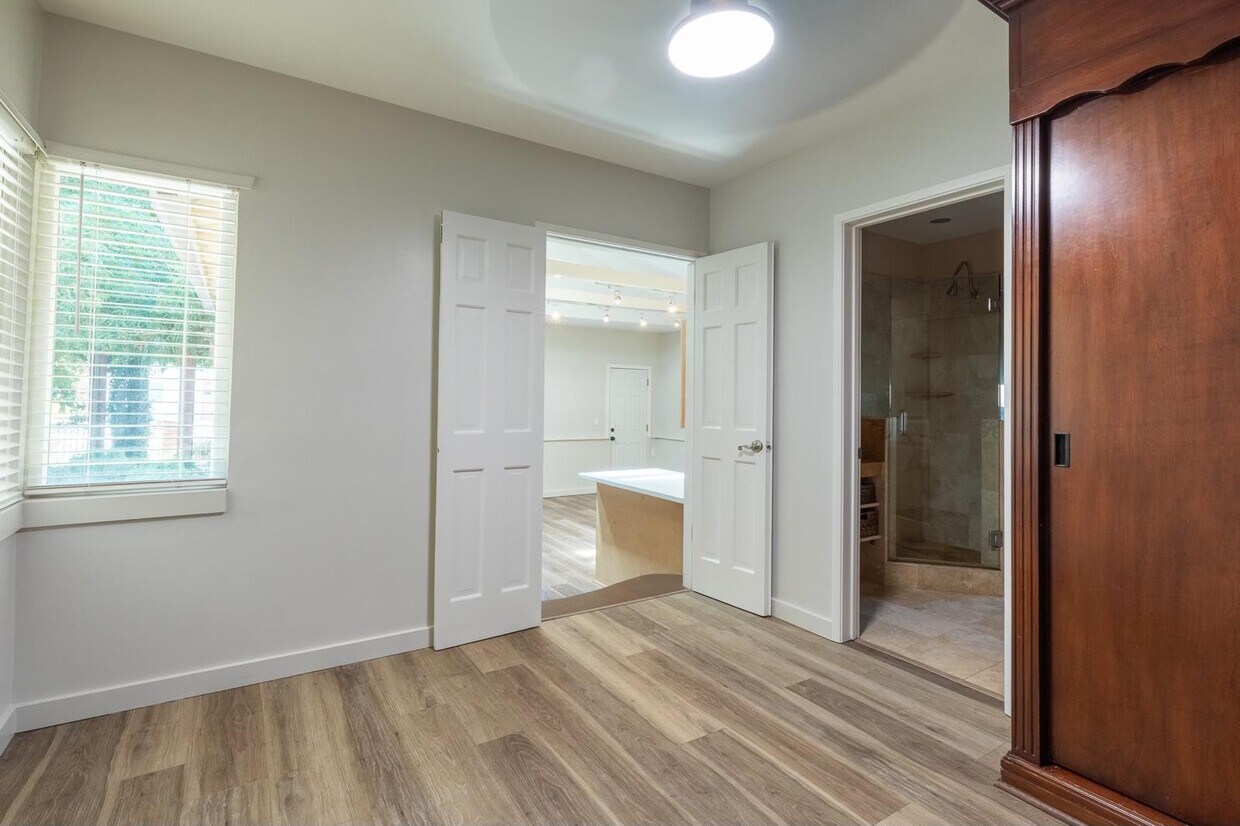 Foto principal - 8506 Delco Ave