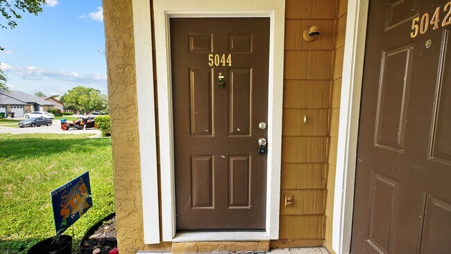 Building Photo - 3 Bedroom/2 Bath El Chapparal Subdivision