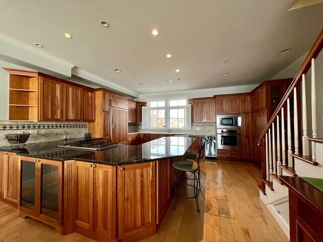 Foto del edificio - 4 Island Ave