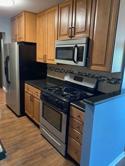 Foto del edificio - 8970 N Parkside Ave