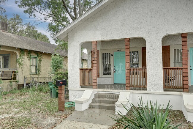 Building Photo - 2417 21st Ave