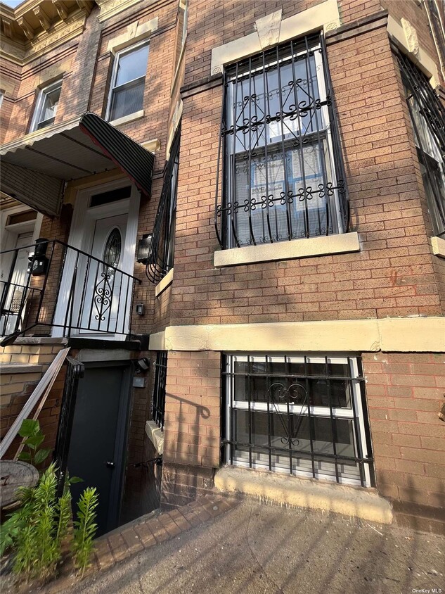 Foto principal - 77 Euclid Ave