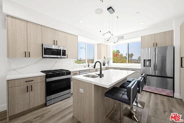 Foto del edificio - 1959 1st St