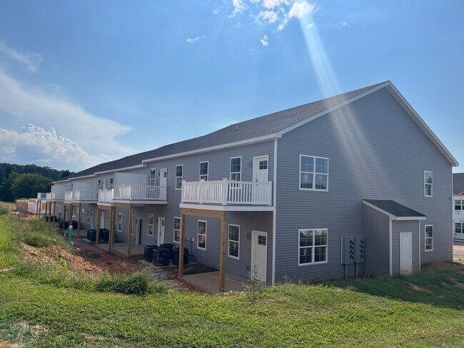 Foto del edificio - Salem Run Apartments Phase 2