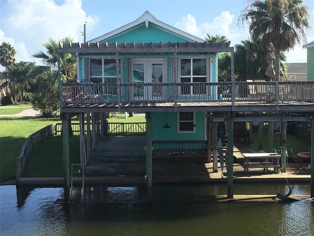 16604 Curlew Rd, Jamaica Beach, TX 77554 House Rental in Jamaica