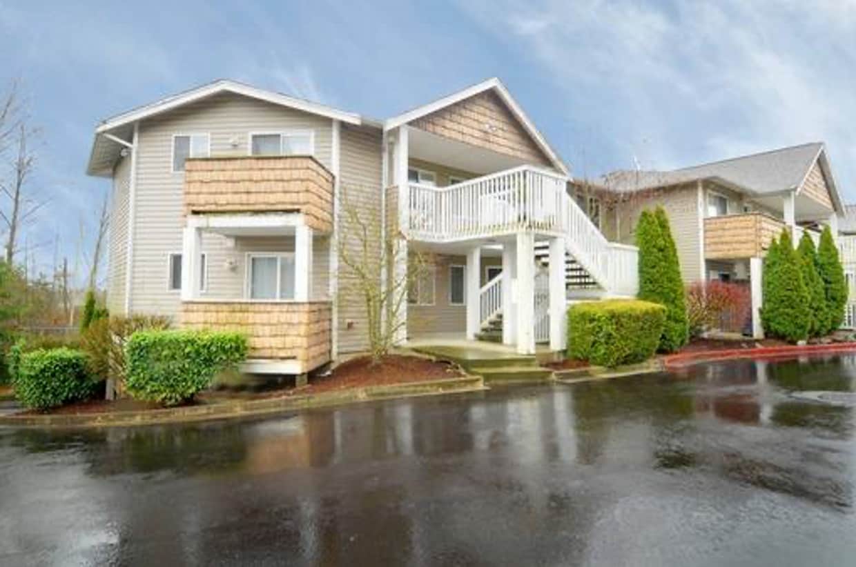 Primary Photo - Ideal 1 Bed 1 Bath Lynnwood Condo with W/D...
