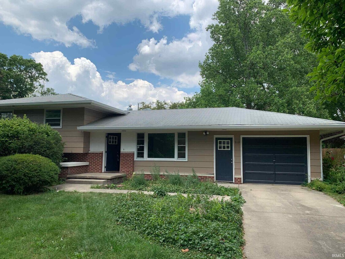 Foto principal - 912 Princess Dr
