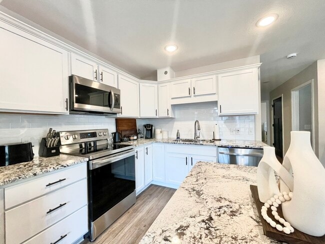White Cabinets - Gateway Apartments