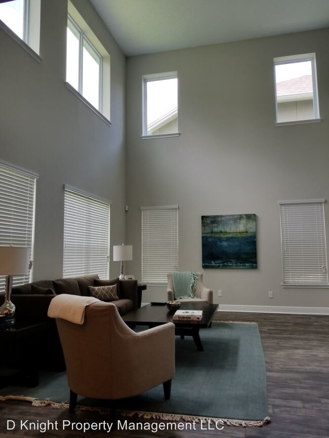 Building Photo - 4 br, 3 bath House - 8736 Peachtree Park Ct.