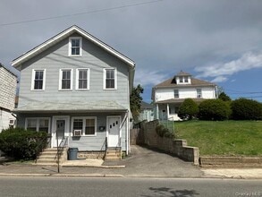 Building Photo - 226 Glen Cove Ave