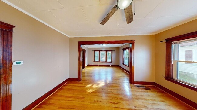 Foto del edificio - 276 Coburn Ave