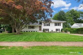 Building Photo - 34 Davenport Dr