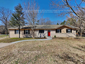 Building Photo - 7116 White Oak Dr SW