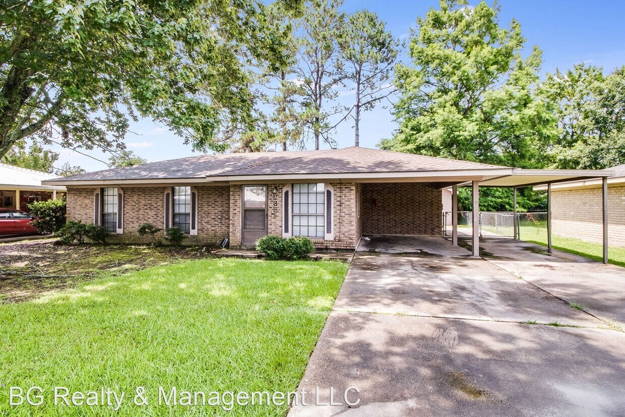 Primary Photo - 3 br, 1 bath House - 235 Lindsey Cir