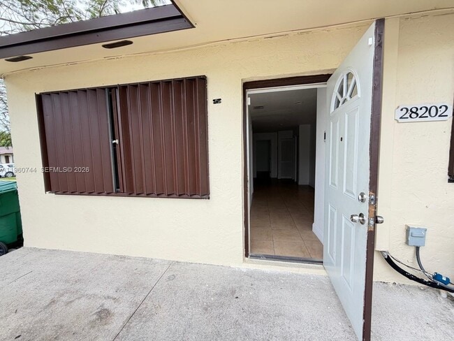 Foto del edificio - 28202 SW 143rd Ct