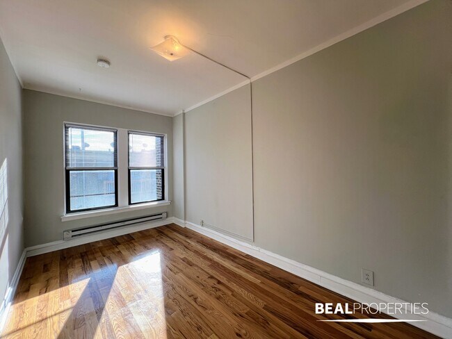 Foto del edificio - 4614 N Paulina St