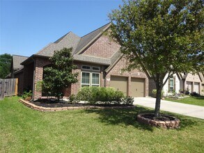 Building Photo - 3047 Sandstone Creek Ln