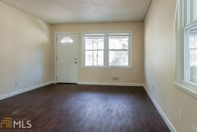 Building Photo - 1189 Stoneybrook Rd