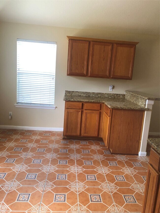 Foto del edificio - 1211 Colonial Manor Dr