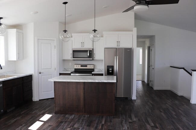 Building Photo - 2303 Nature Ln