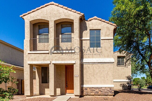 Building Photo - 3762 E Sundance Ave