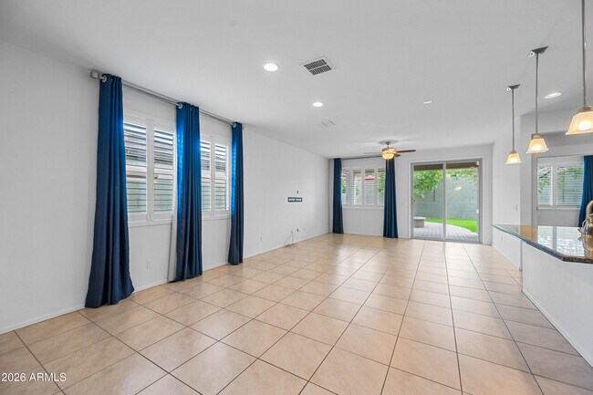 Foto del edificio - 2543 W Arroyo Way