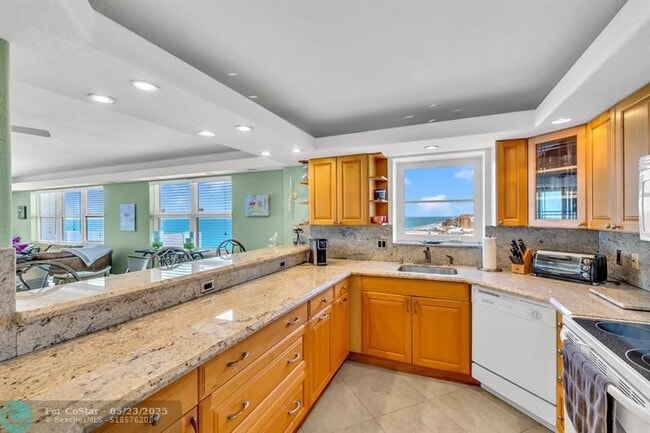 Building Photo - 3000 S Ocean Blvd