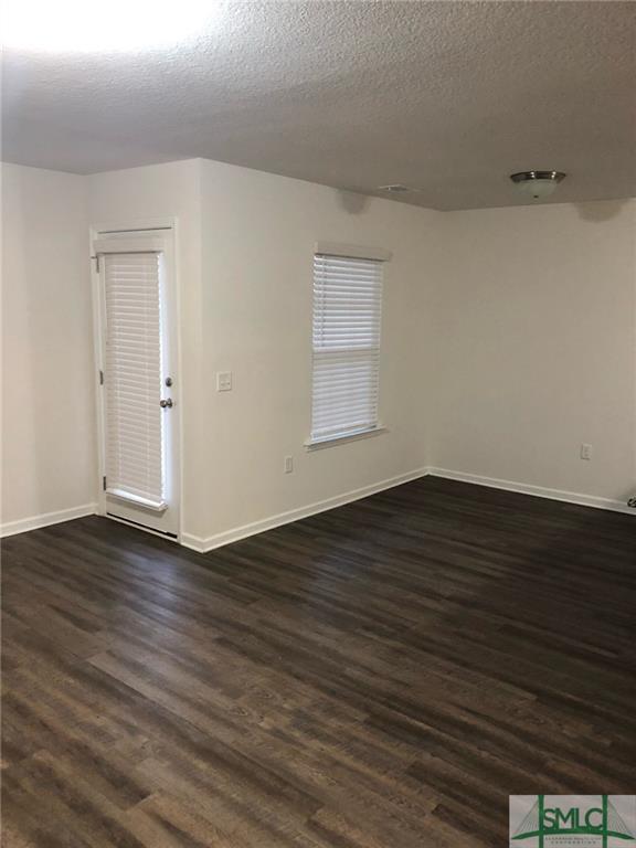 Building Photo - 110 Barfield Way