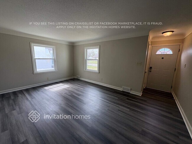 Foto del edificio - 4524 Zenith Ave N