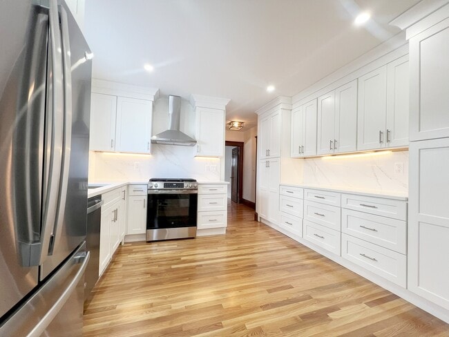 Building Photo - 88 Greaton Rd