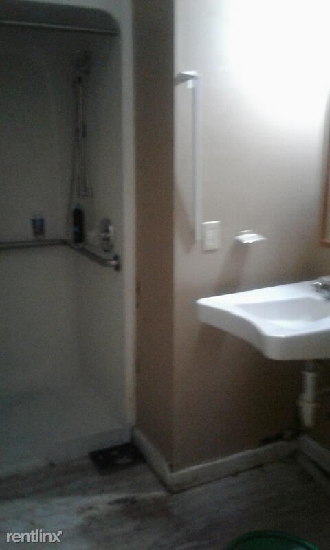 Foto del edificio - 3 br, 1 bath Apartment - 117 W Holston