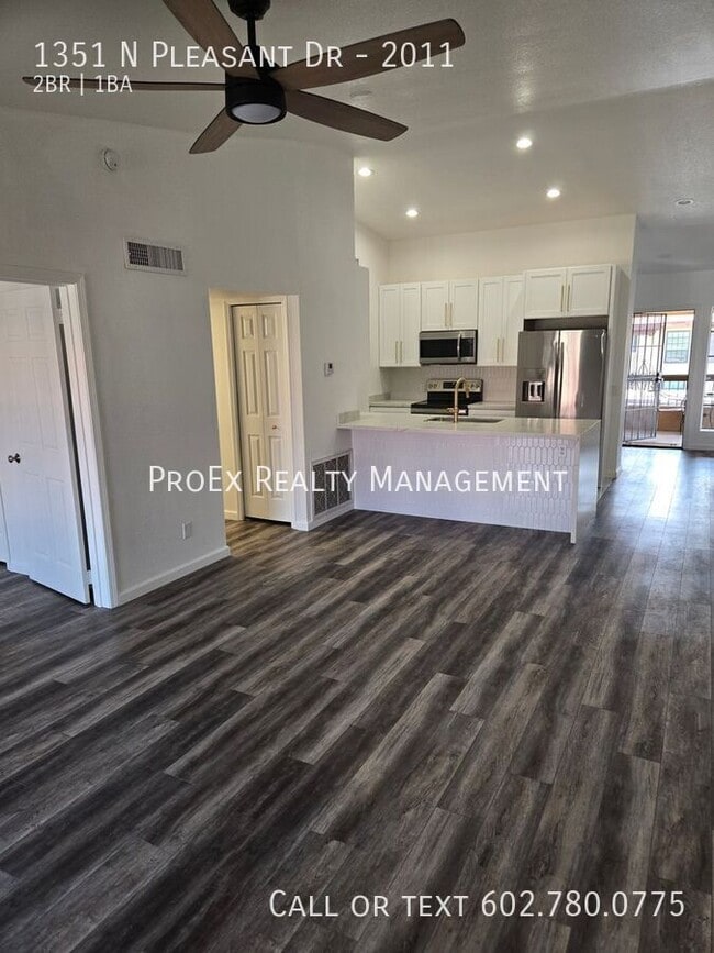 Building Photo - 1351 N Pleasant Dr