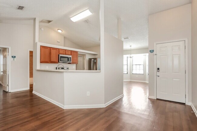 Foto del edificio - 2015 Cardiff Ln