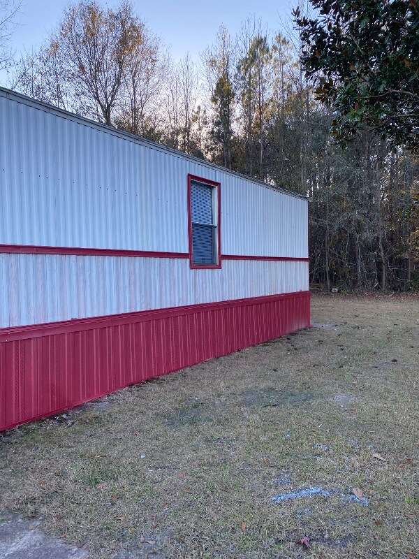 Building Photo - 401 Academy Ln