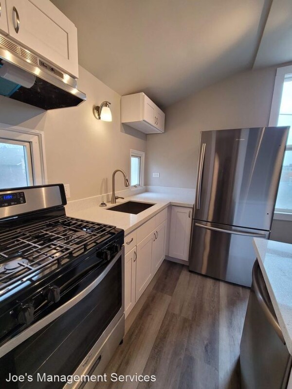 3501 Albion Pl N Unit 5, Seattle, WA 98103 Room for Rent in Seattle