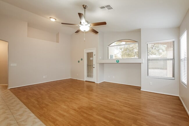 Foto del edificio - 13928 N 133rd Ln