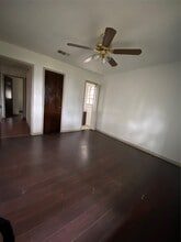 Building Photo - 5122 Kent Dr