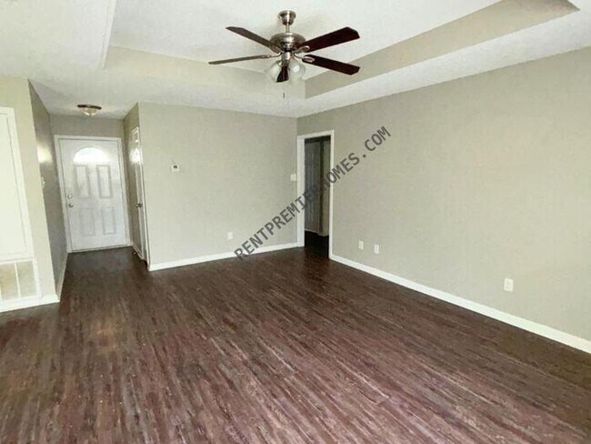 Foto del edificio - 89 Bel Air Loop Rd