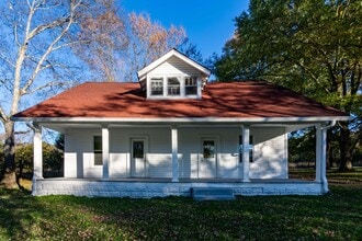 Building Photo - 1809 Cairo Bend Rd