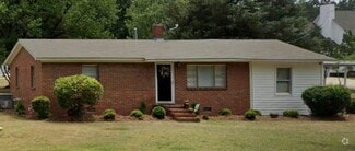 Building Photo - 1501 Red Oak Rd
