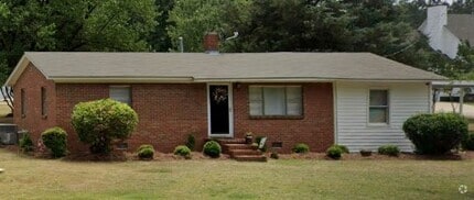 Building Photo - 1501 Red Oak Rd