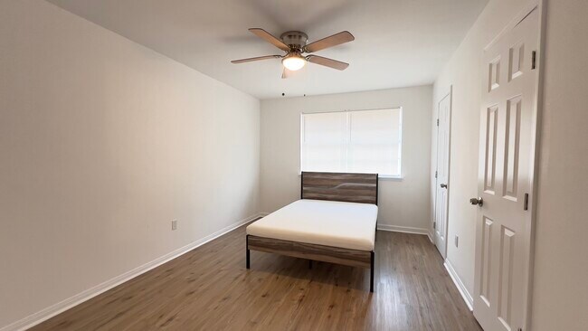 Building Photo - 4116 Lac Bienville Dr