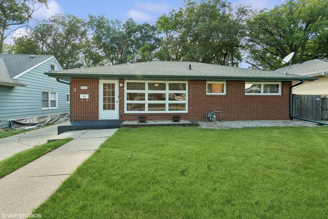 Primary Photo - 1216 Scottswood Rd