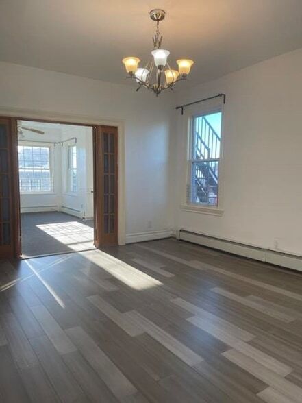 Foto del edificio - 304 Fulton Ave